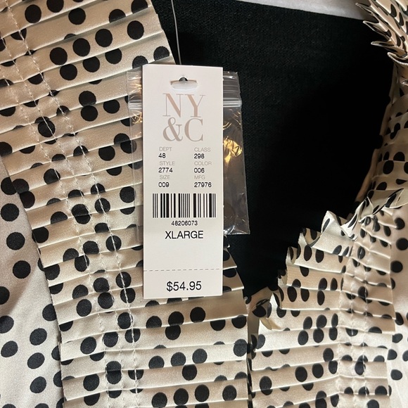 Sweater w/ Polka Dot Ruffle Trim Blouse Insert – XL 🖤🤍✨ - Picture 3 of 9